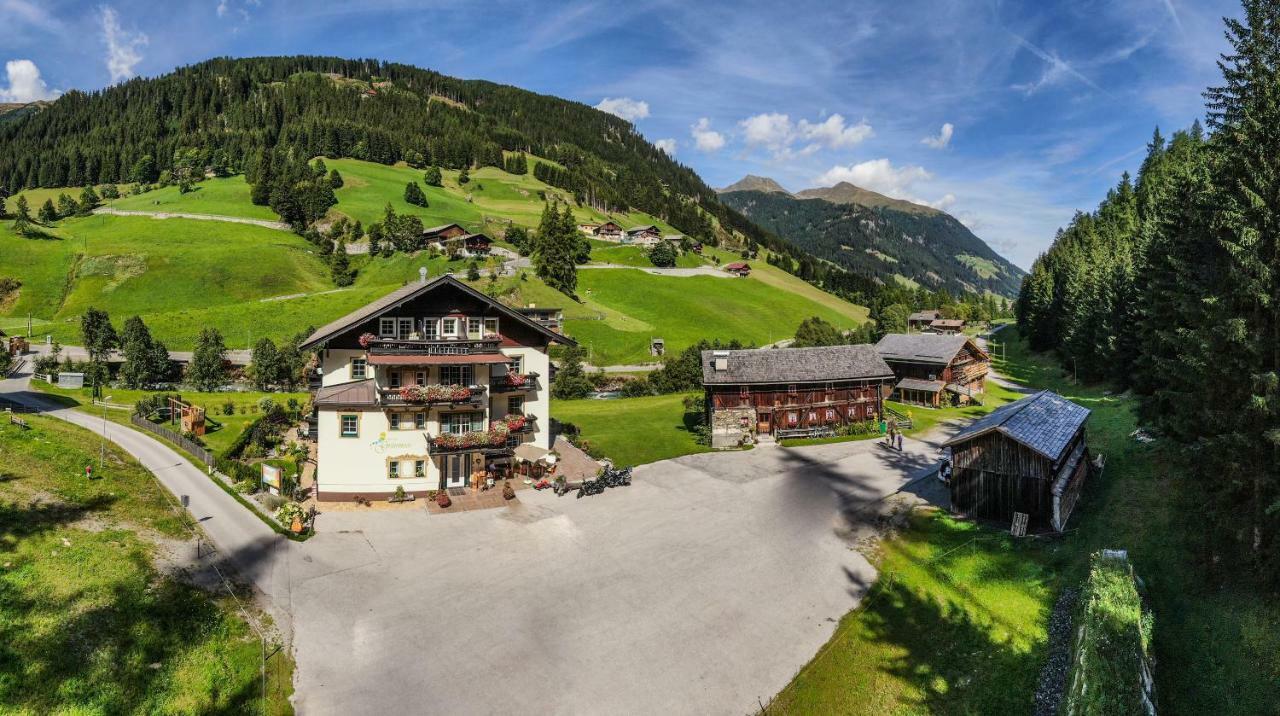 Hotel Garni Gruenmoos Sankt Jakob in Defereggen Exterior foto